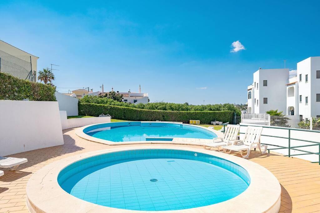 קארבואירו Apartamento Amparo-T2 C/Piscina מראה חיצוני תמונה